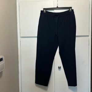 NWOT Lulu 7/8 pants